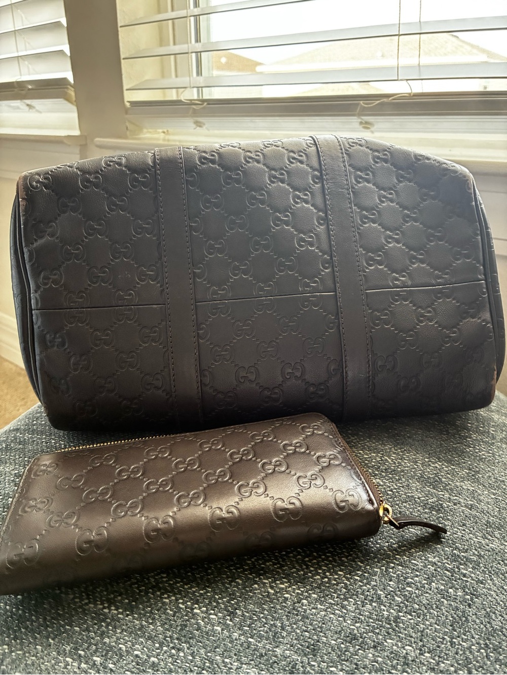 Gucci Black Embossed GG Leather Duffel with Matching Wallet - Picture 3 of 4